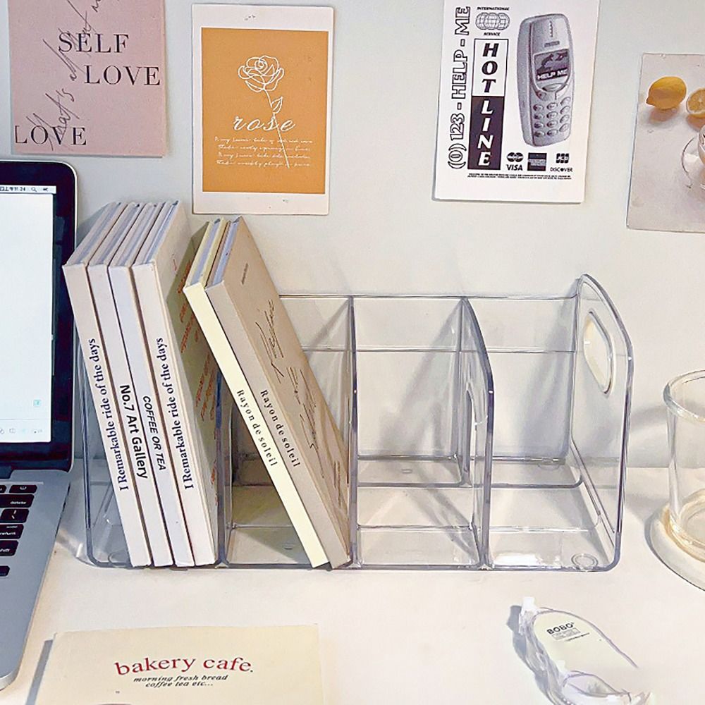 Clear Acrylic Book Stand Holder - ที่วางหนังสืออะคริลิคใสแบบพกพาพร้อมที่จับ ที่จัดระเบียบโต๊ะทำงาน ที่วางหนังสือแบบแบ่งส่วน ที่วางหนังสือบนโต๊ะ สำหรับนักเรียน