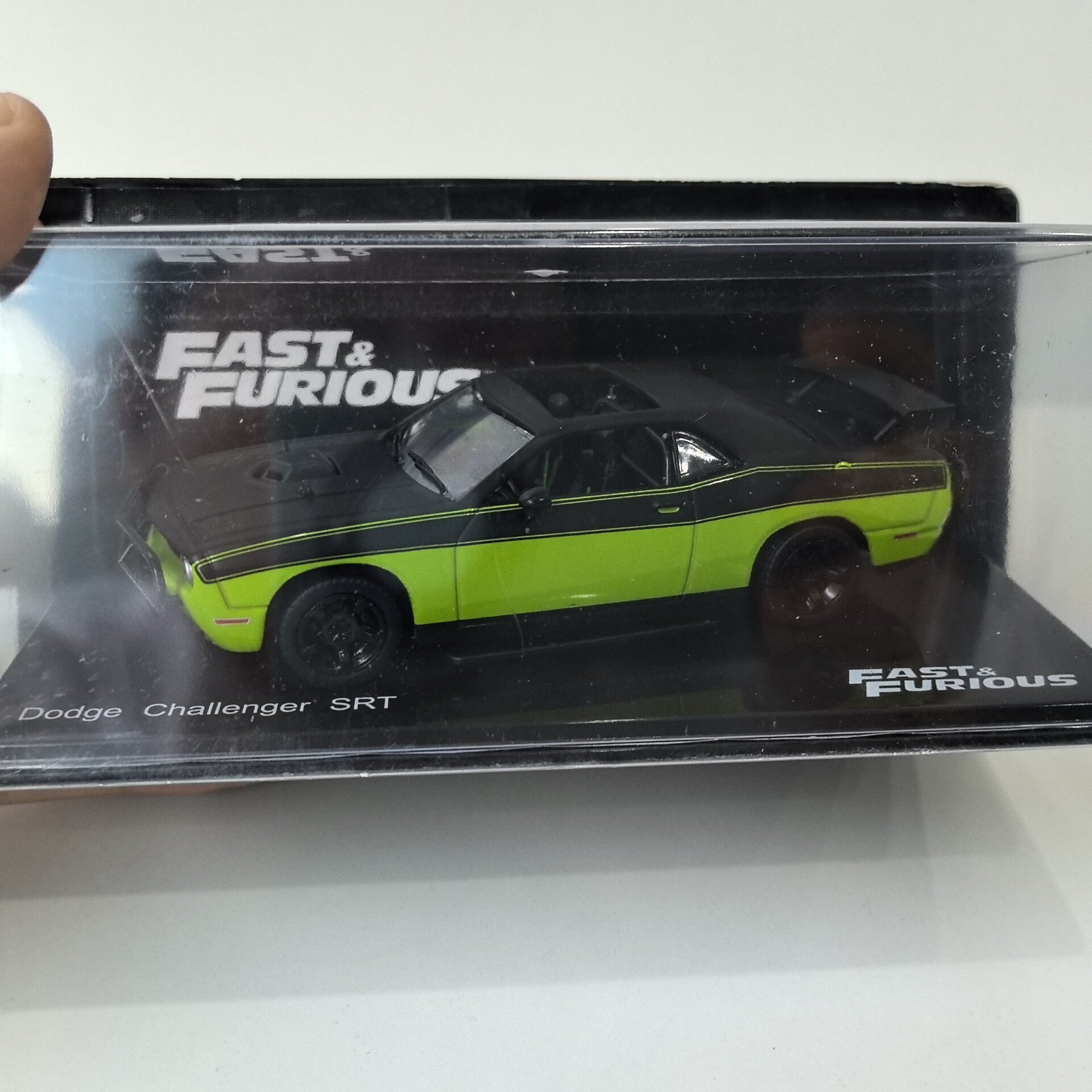 โมเดลรถ DOGGE CHALLENGER SRT จ - Movies บทวิจารณ์และราคา